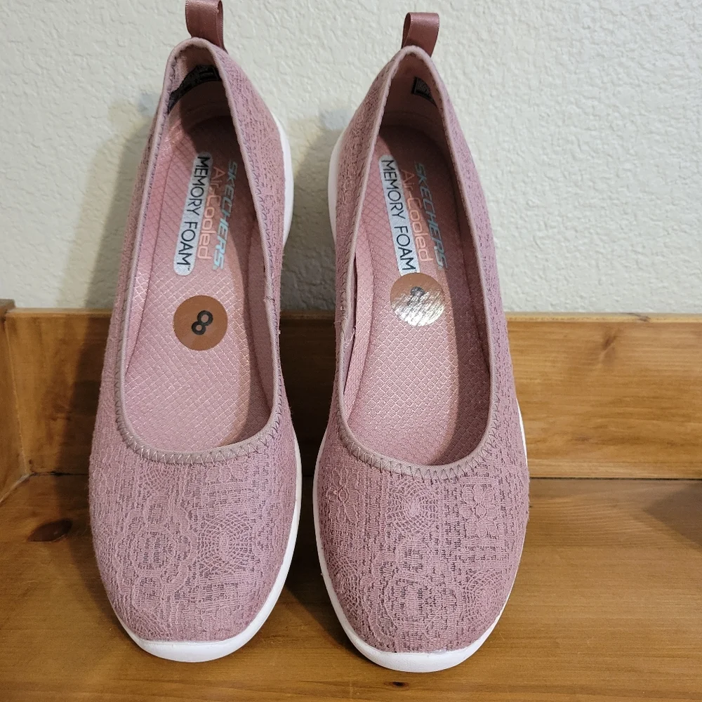 Skechers Lace Knit Arya Airy Days Shoes SIZE 8 fit small Dusty Rose LIKE NEW - Picture 1 of 6